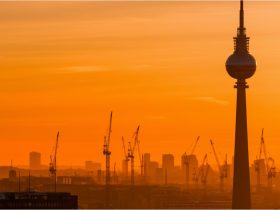 Nachrichten aus Hamburg vom 02. Juli 2026: Zwischen Elbtower-Aufbruch, U-Bahn-Bilanz und Klima-Kurskorrektur