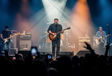 Der unsterbliche Groove: Neuigkeiten zu Dire Straits‘ beliebten Liedern und Alben